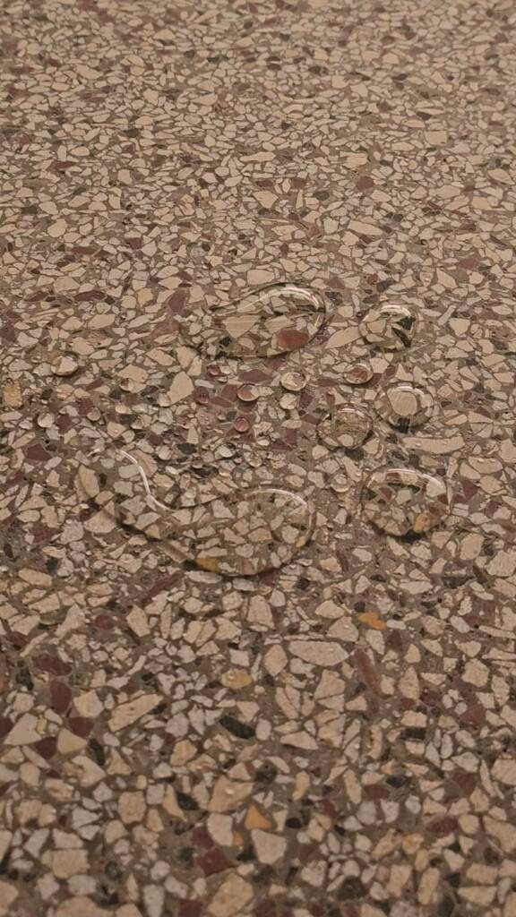 Renovácia terrazzo podlahy. Impregnácia povrchu